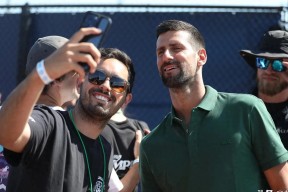 AYX-包含德约科维奇遭遇七连败，尤文图斯教练面临压力！的词条